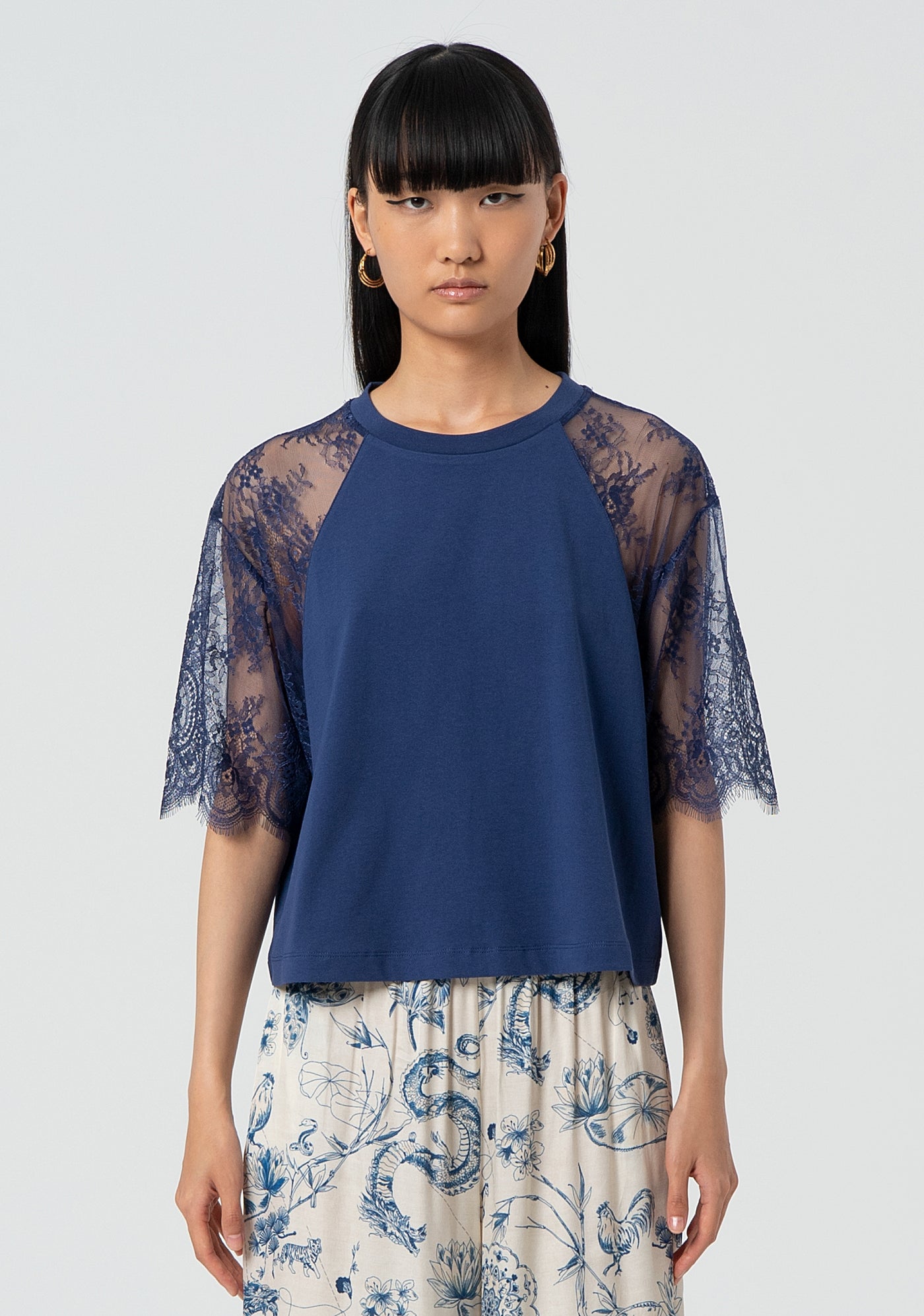 FRACOMINA T-Shirt con Maniche in Pizzo Urban Style