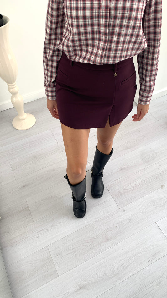 QUEGUAPA Shorts Flaminia