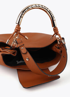 Borsa hobo in pelle cuoio con manico dorato e dettagli intrecciati – Lola Casademunt | Griffe Dipierro