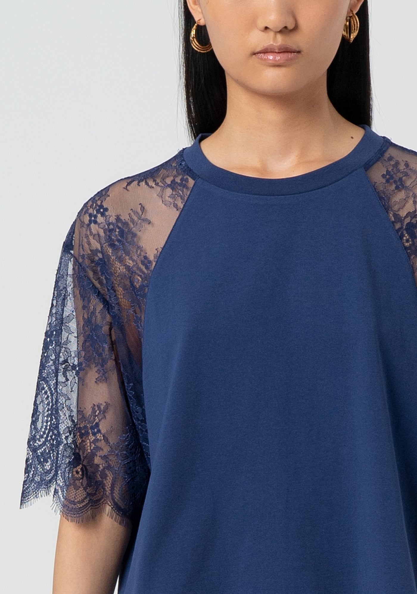 FRACOMINA T-Shirt con Maniche in Pizzo Urban Style