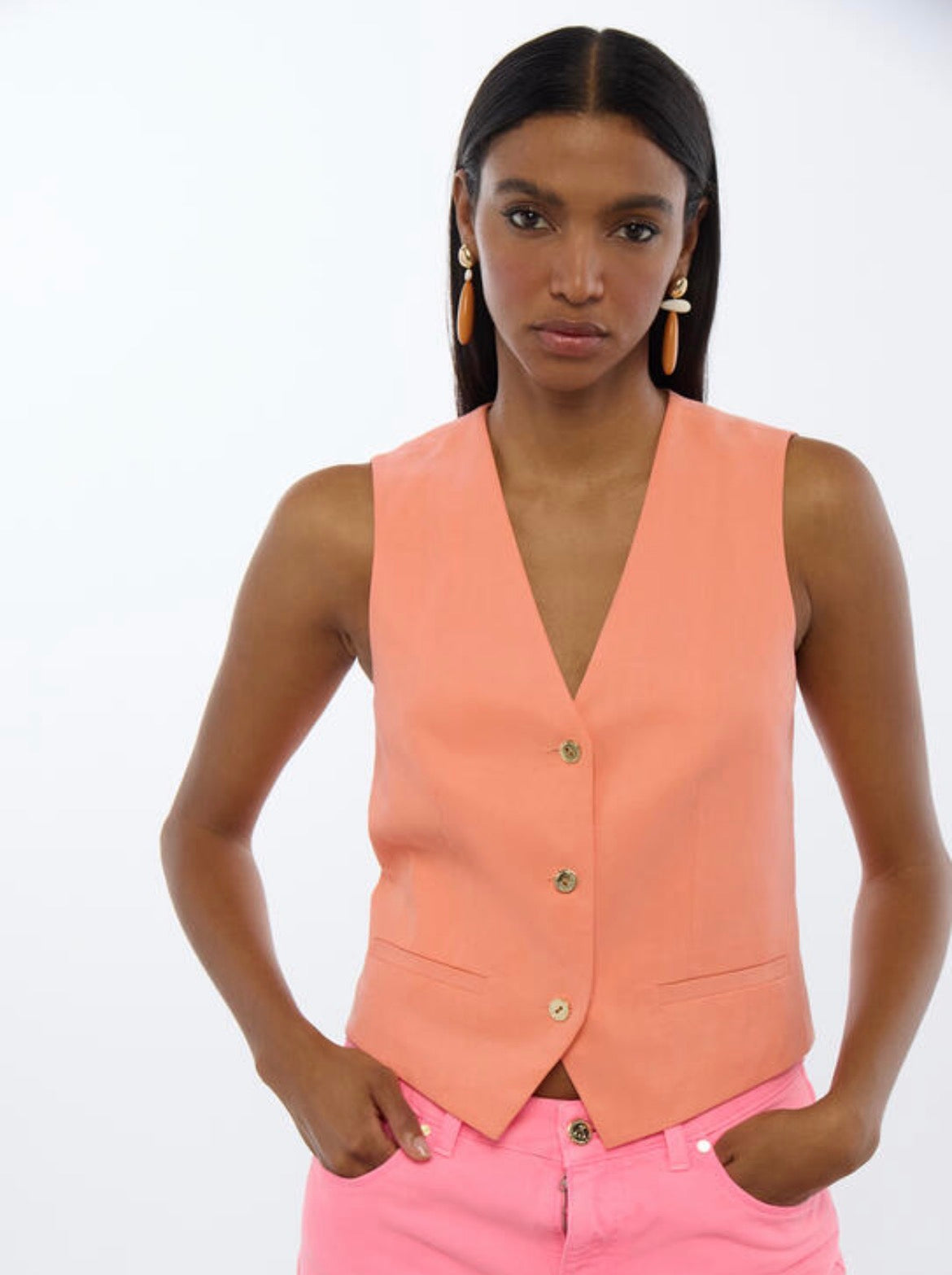 Gilet fluido Lola Casademunt color pesca - coordinato tailleur donna in Tencel e lino

