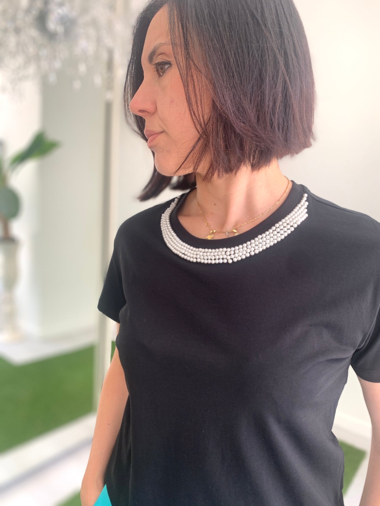 QUEGUAPA T-Shirt con Perle Manica Corta