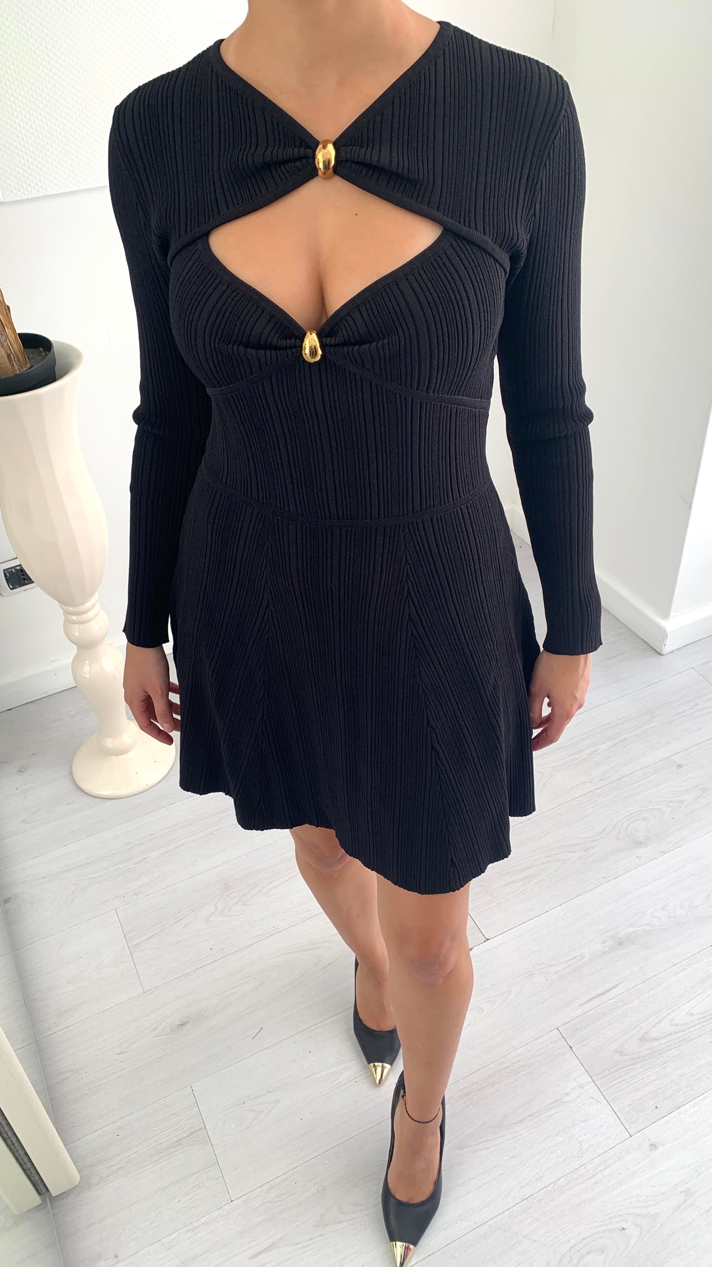 MARCIANO Abito in Maglia con Scollo Intrecciato con Bottoni