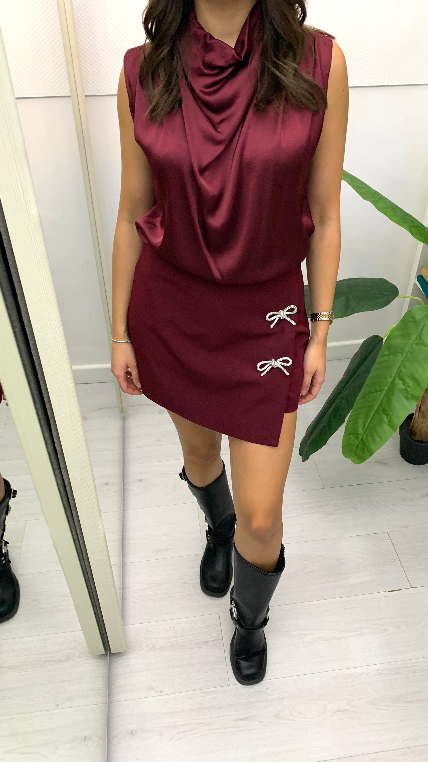 QUEGUAPA Shorts Lisa con Fiocchi