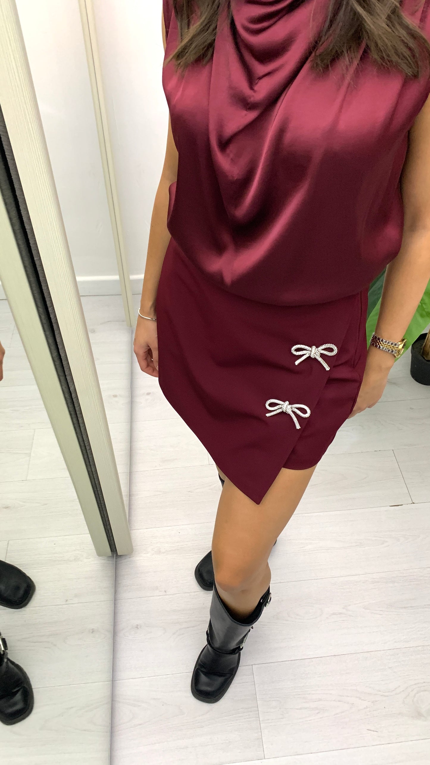 QUEGUAPA Shorts Lisa con Fiocchi