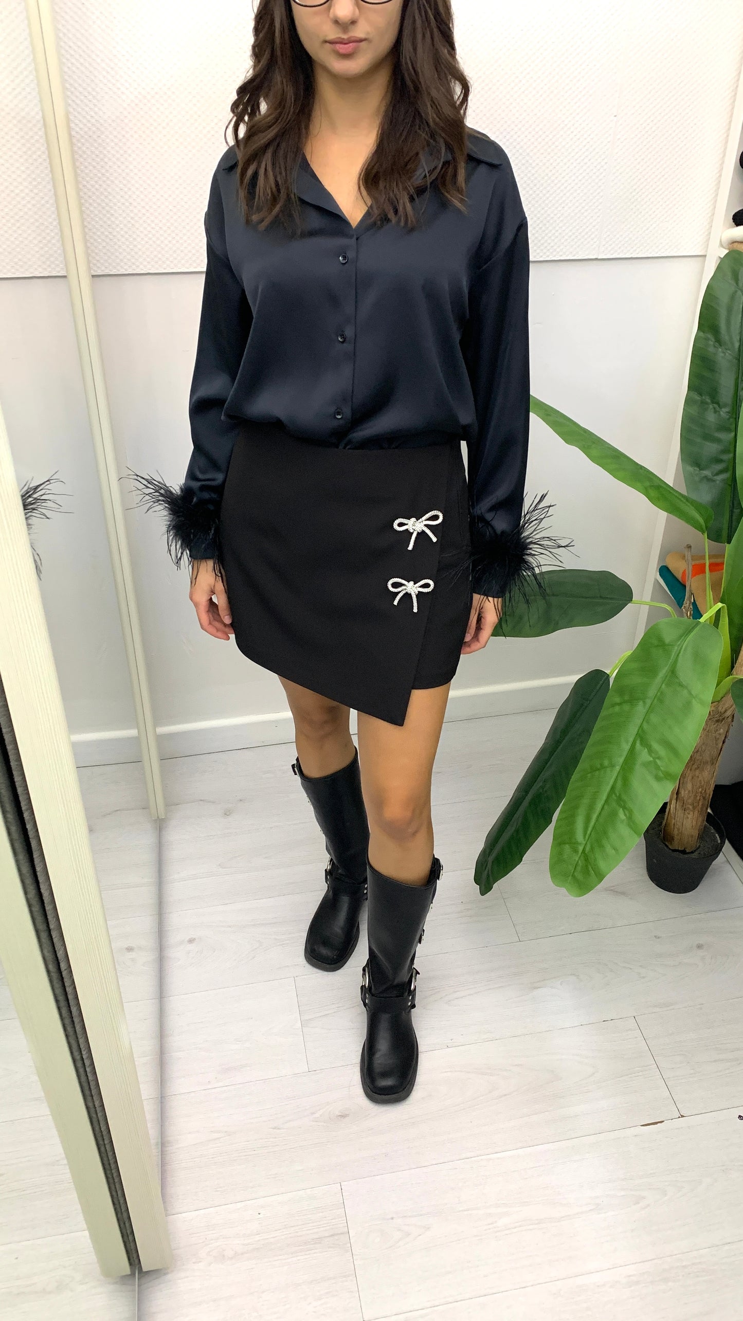 QUEGUAPA Shorts Lisa con Fiocchi