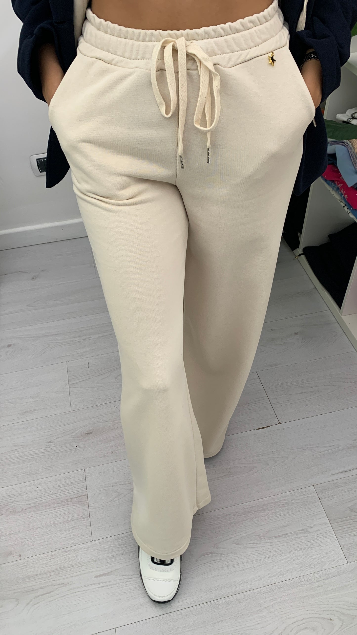 QUEGUAPA Tuta Modello Tailleur