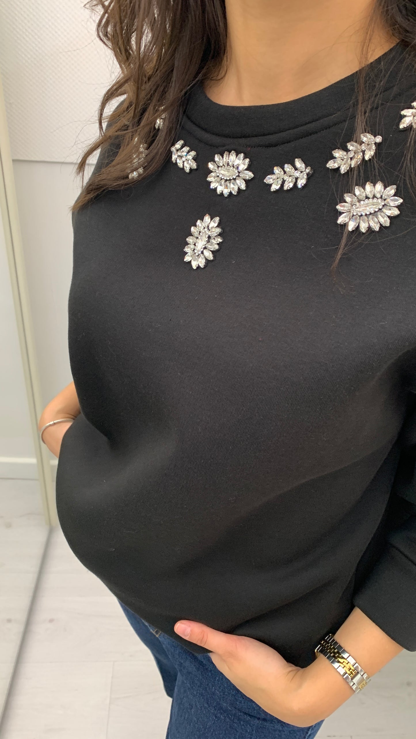 QUEGUAPA Felpa Manuela con Applicazioni