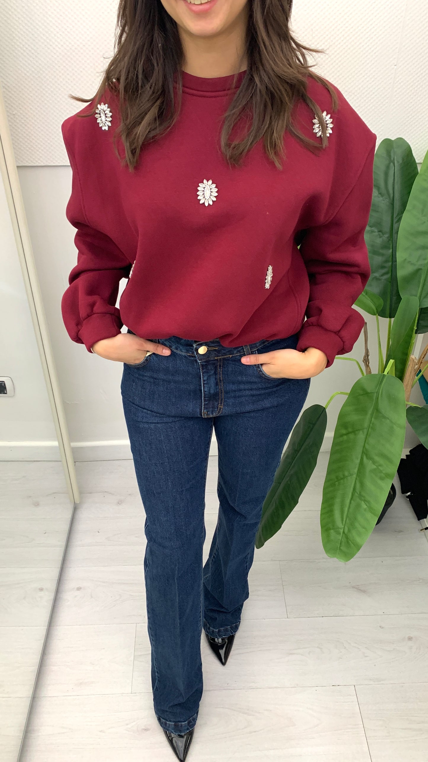 QUEGUAPA Felpa Irene con Applicazioni