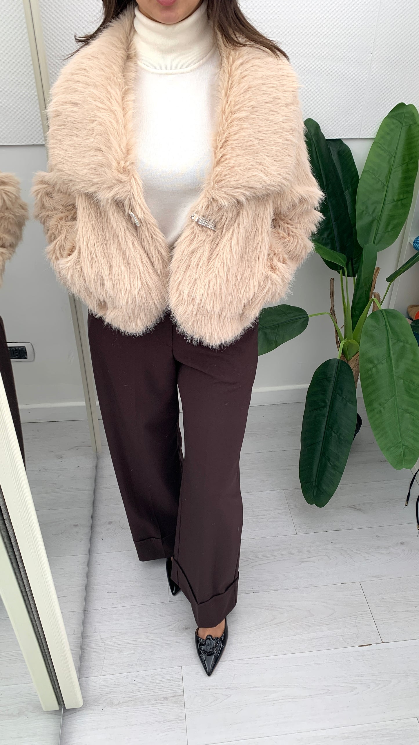 DENNY ROSE Giacca Pelliccia con Bottone Gioiello