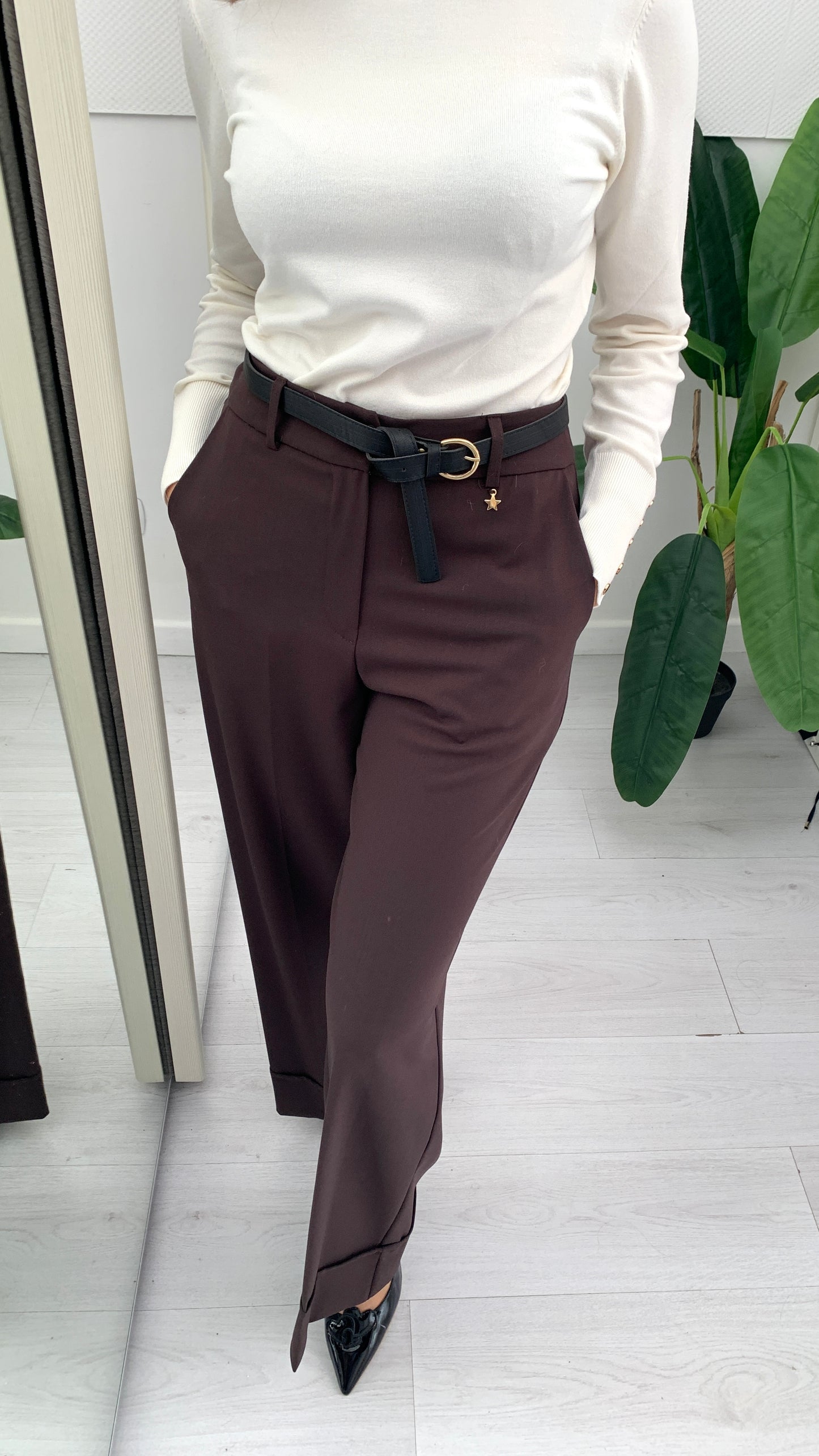 QUEGUAPA Pantalone Ornella con Cintura