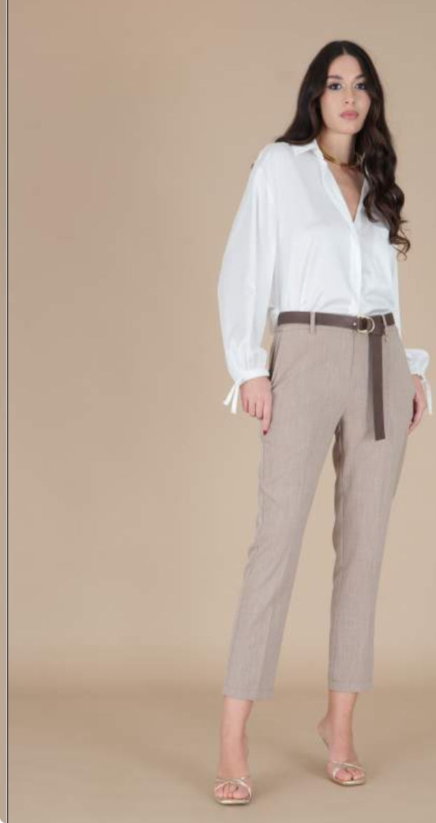 QUEGUAPA Pantalone Stretto con Cintura in Cuoio