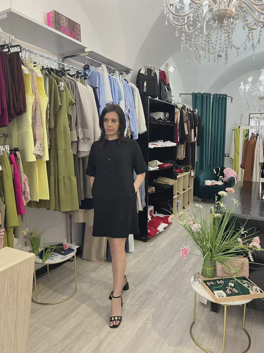 Abito Lola Casademunt Nero con Punti Luce e Tasche – Modello Sacchetto